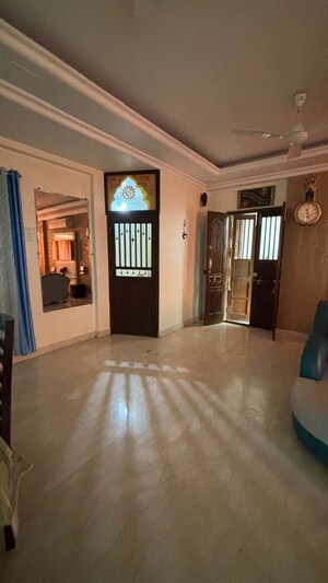 Room in 3 BHK Apartment at Civil Lines – for Rent