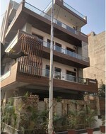 6+ BHK + Pooja Room,Servant Room,Study Room 200 Sq.Mt. Independent House in Sector 122