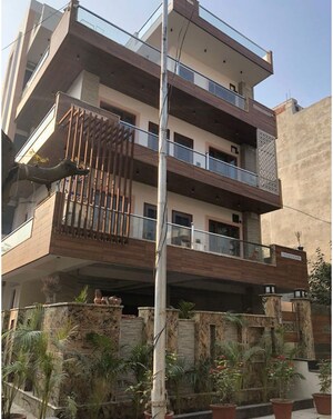 6+ BHK Independent House For Sale in Sector 122
