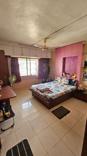 Bedroom in 2 BHK Apartment at Vishwanath Apartment, Vishrantwadi – for Rent