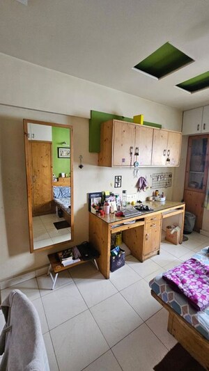 Team Area in 2 BHK Apartment at Vishwanath Apartment, Vishrantwadi – for Rent