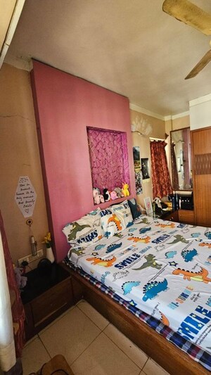 Bedroom in 2 BHK Apartment at Vishwanath Apartment, Vishrantwadi – for Rent