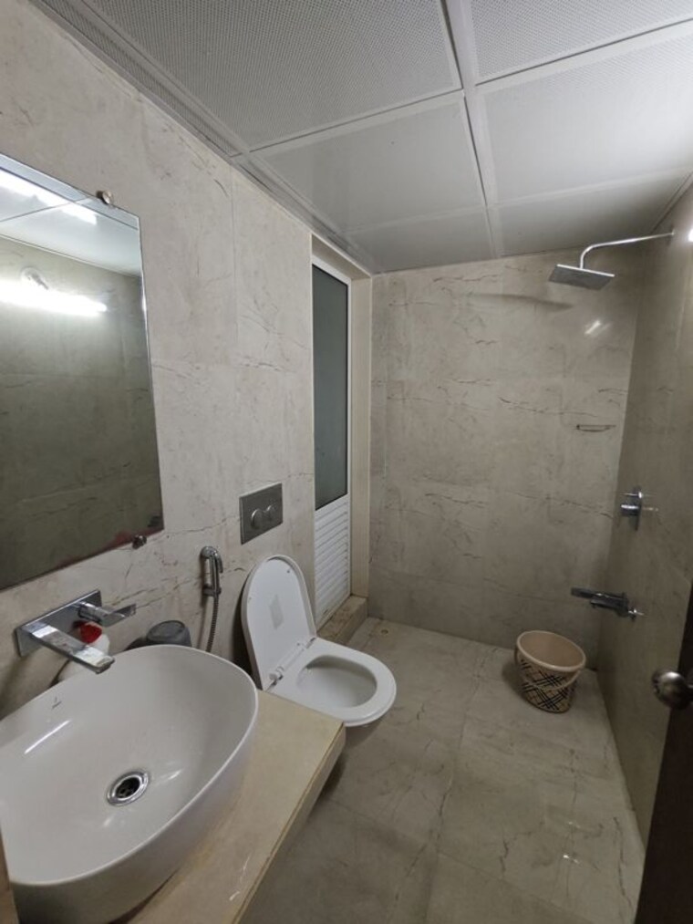 Bathroom, dosti-west-county-phase-4-dosti-pine 2 Bedroom 680 Sq.Ft. Apartment In Balkum Pada Thane 10489197