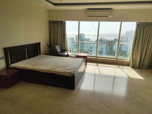 Bedroom in 2 BHK Apartment at Malabar Hill – for Rent