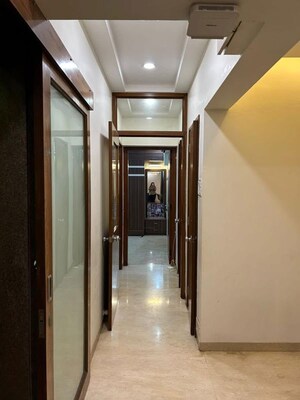 Building Lobby in 2.5 BHK Apartment at Kalpataru Estate Mumbai, Jogeshwari East – for Rent