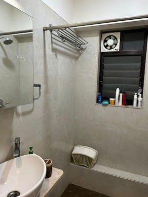 Bathroom in 2.5 BHK Apartment at Kalpataru Estate Mumbai, Jogeshwari East – for Rent