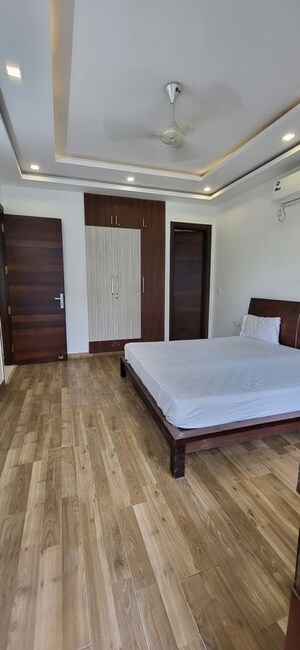 Bedroom in 4 BHK Builder Floor at South City 1 – for Rent