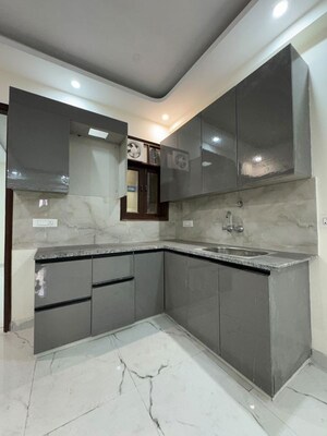 2 BHK Builder Floor For Rent in Chattarpur