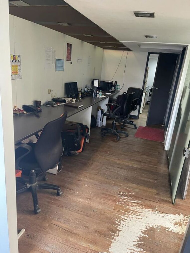 Gym, kotia-nirman Commercial Office Space 1000 Sq.Ft. In Andheri West Mumbai 10489265
