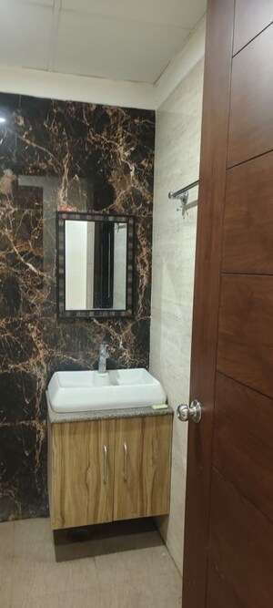 Bathroom in 3 BHK Builder Floor at Unitech South City II, Sector 50 – for Rent