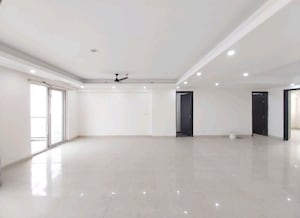 Room in 4 BHK Apartment at ATS Triumph, Sector 104 – for Rent
