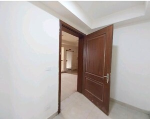 Room in 4 BHK Apartment at ATS Triumph, Sector 104 – for Rent