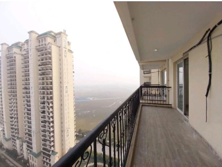 Balcony, ats-triumph 4 Bedroom 3150 Sq.Ft. Apartment In Sector 104 Gurgaon 10489309