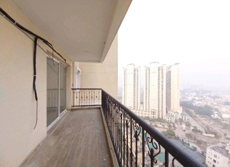 Balcony, ats-triumph 4 Bedroom 3150 Sq.Ft. Apartment In Sector 104 Gurgaon 10489309
