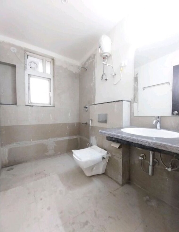 Bathroom, ats-triumph 4 Bedroom 3150 Sq.Ft. Apartment In Sector 104 Gurgaon 10489309