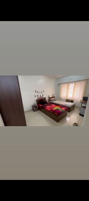 Bedroom in 2 BHK Apartment at Juhu Jivan, Juhu – for Rent