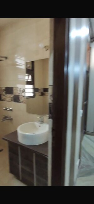 Bathroom in 2 BHK Builder Floor at Sector 56 – for Rent