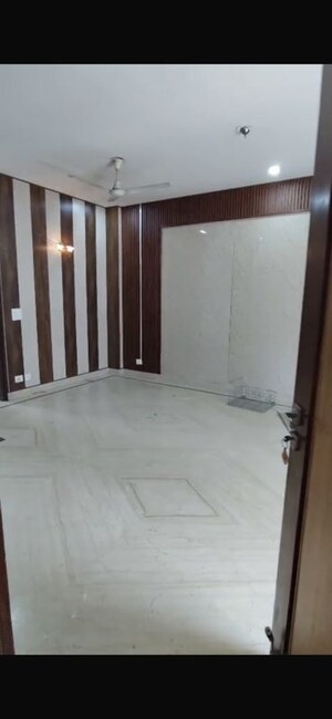 2 BHK Builder Floor For Rent in Sector 56