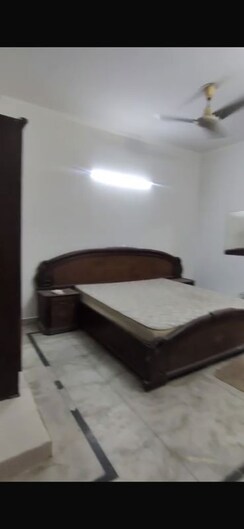 2 BHK Builder Floor For Rent in Sushant Lok II