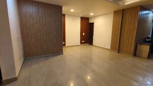 Room in 2 BHK Builder Floor at Sector 56 – for Rent