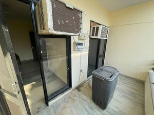 Team Area in 2 BHK Apartment at Alaknanda Society, Sector 56 – for Rent