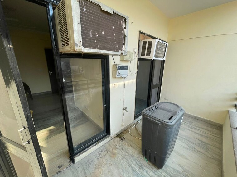 Team Area, alaknanda-society 2 Bedroom 1000 Sq.Ft. Apartment In Sector 56 Gurgaon 10489387