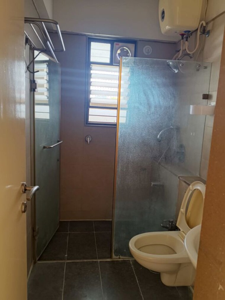 Bathroom, kool-homes-signature 3 Bedroom 1495 Sq.Ft. Apartment In Undri Pune 10489383