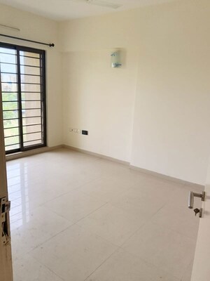 Room in 3 BHK Apartment at Kool Homes Signature, Undri – for Sale