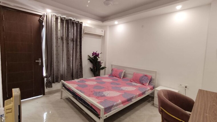 Bedroom, saket 2 Bedroom 108 Sq.Yd. Builder Floor In Saket Delhi 10489407