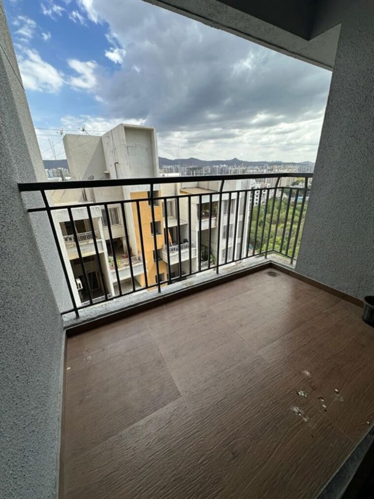 Balcony, undri 2 Bedroom 872 Sq.Ft. Apartment In Undri Pune 10489400