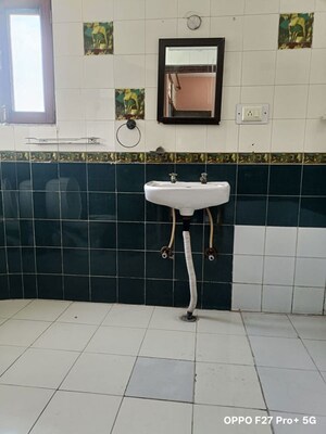 Bathroom in 3 BHK Apartment at Sector 11 Dwarka – for Rent