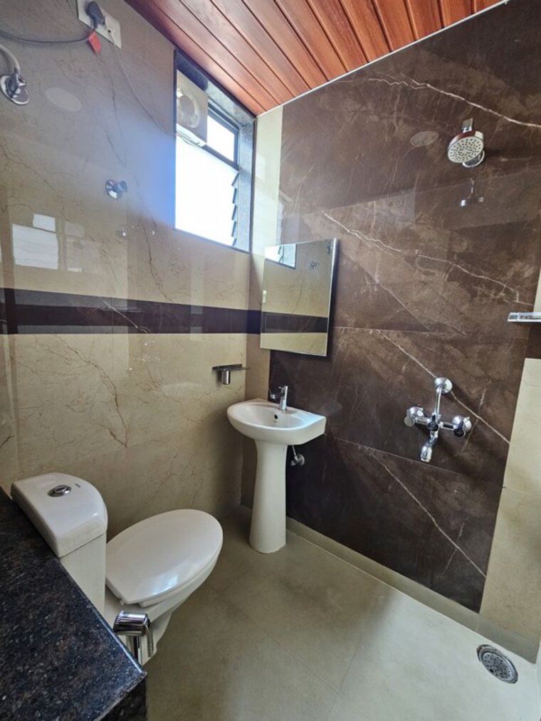 Bathroom, arphi-apts 1 Bedroom 800 Sq.Ft. Penthouse In Richmond Town Bangalore 10489431