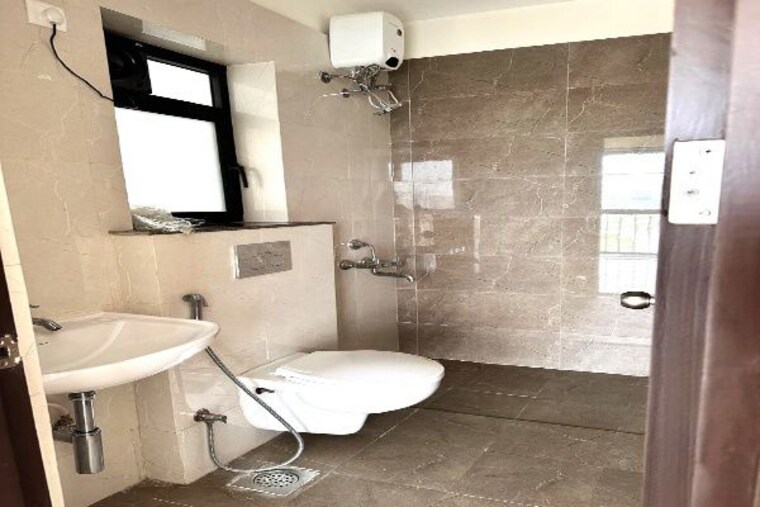 Bathroom, florida-river-bank 1 Bedroom 615 Sq.Ft. Apartment In Mundhwa Pune 10489428