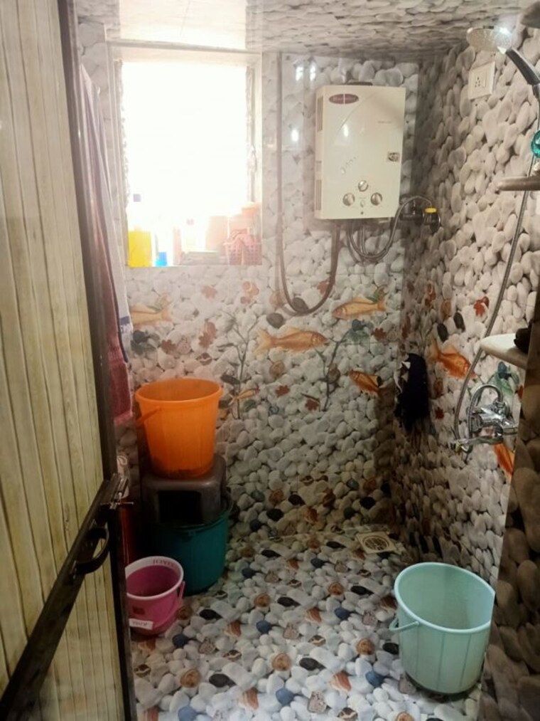 Bathroom, krishna-niwas-borivali-west 1 Bedroom 460 Sq.Ft. Apartment In Borivali West Mumbai 10489442