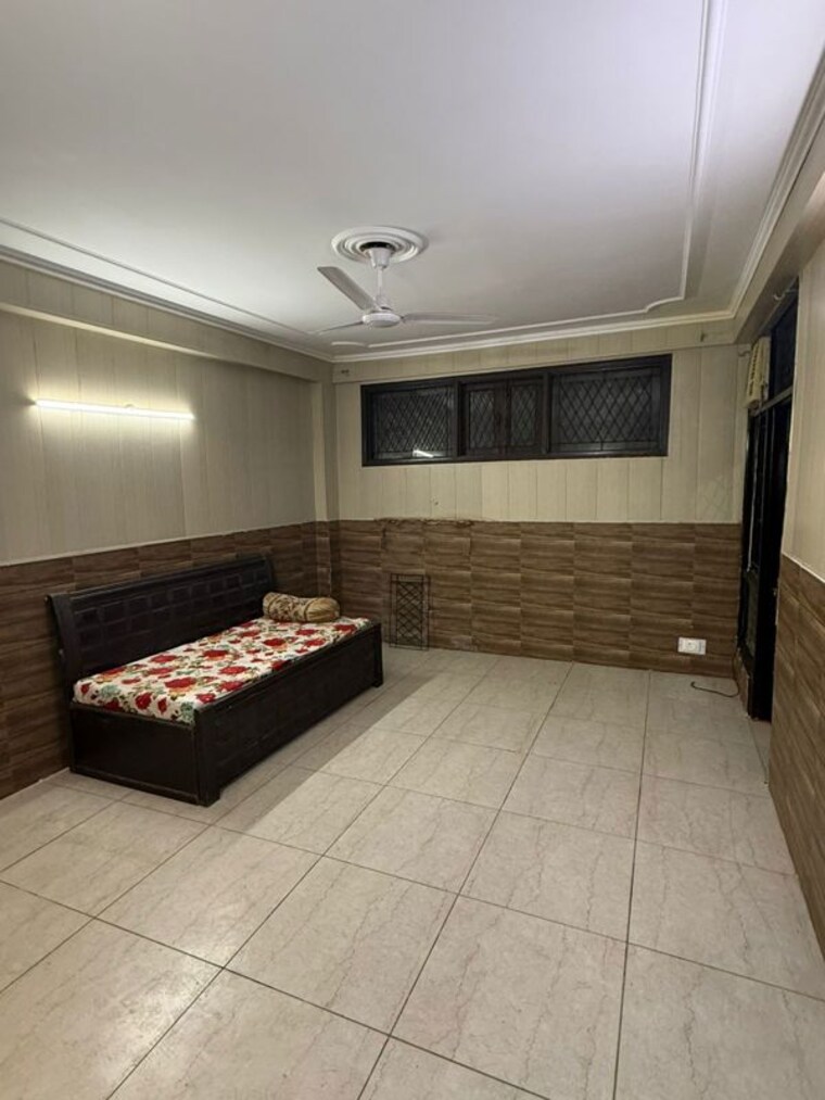 Bedroom, sainik farm 3 Bedroom 2000 Sq.Ft. Villa In Sainik Farm Delhi 10489441