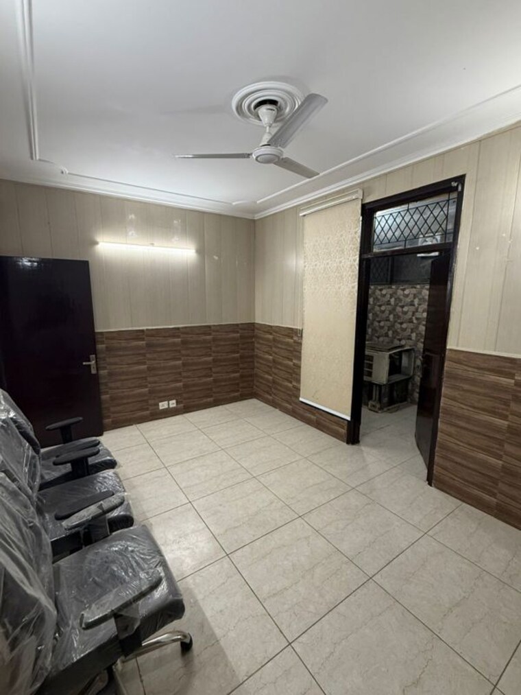 Bedroom, sainik farm 3 Bedroom 2000 Sq.Ft. Villa In Sainik Farm Delhi 10489441