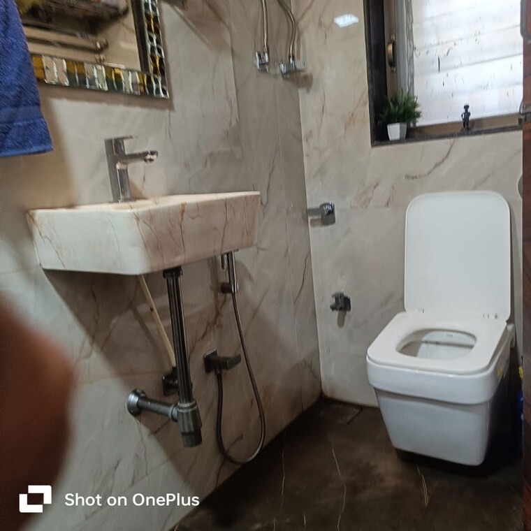 Bathroom, jyoti-arch 2 Bedroom 700 Sq.Ft. Apartment In Kandivali West Mumbai 10489469