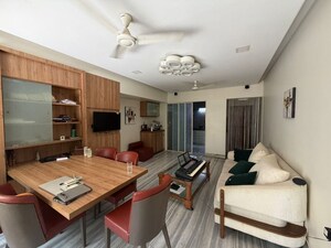 2 BHK Apartment For Rent in Arihant CHS Khar West, Khar West