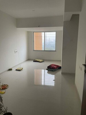 Room in 2 BHK Apartment at Konbil Konifer, Mundhwa – for Rent