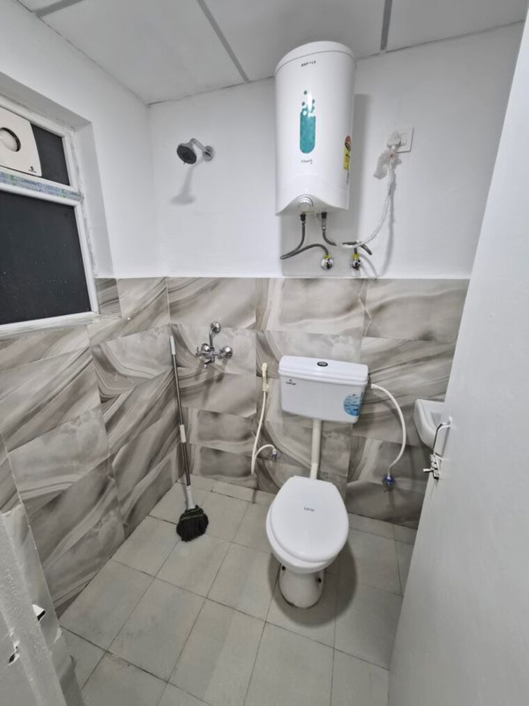 Washroom, pivotal-paradise 3 Bedroom 713 Sq.Ft. Apartment In Sector 62 Gurgaon 10489551