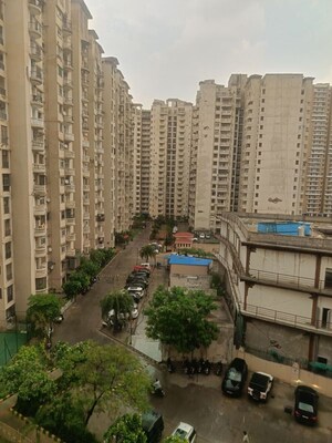 3 BHK Apartment – Exterior View View at Amrapali Silicon City, Sector 76 - for Rent