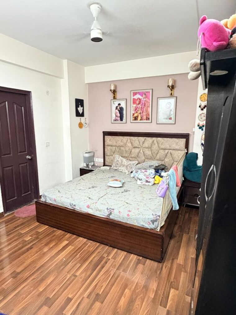 Bedroom, amrapali-silicon-city 2 Bedroom 1180 Sq.Ft. Apartment In Sector 76 Noida 10489558
