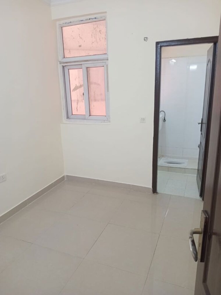 Room, gardenia-golf-city 2 Bedroom 1150 Sq.Ft. Apartment In Sector 75 Noida 10489560