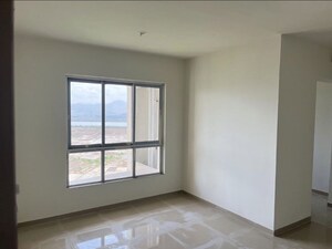 Room in 2 BHK Apartment at Puranik City Reserva, Ghodbunder Road – for Rent