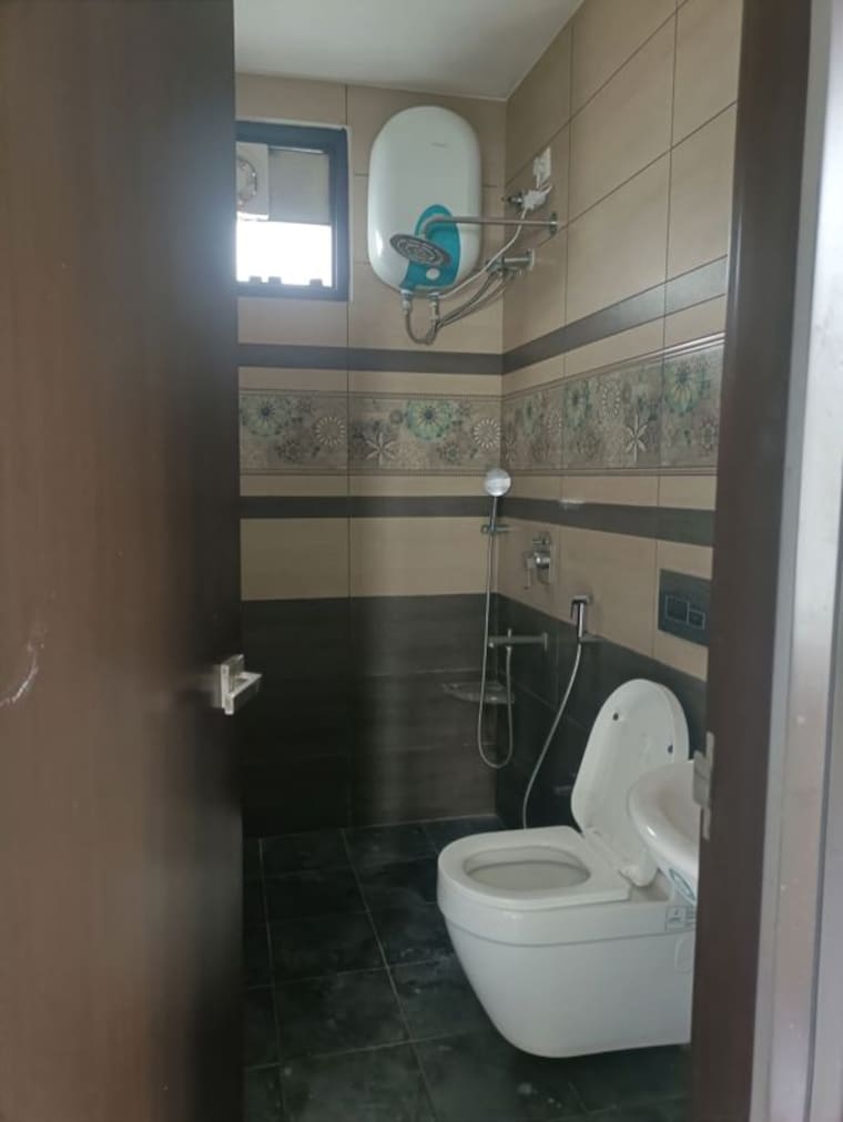 Bathroom, kakatiya-hills 2 Bedroom 1200 Sq.Ft. Apartment In Jubilee Hills Hyderabad 10489629