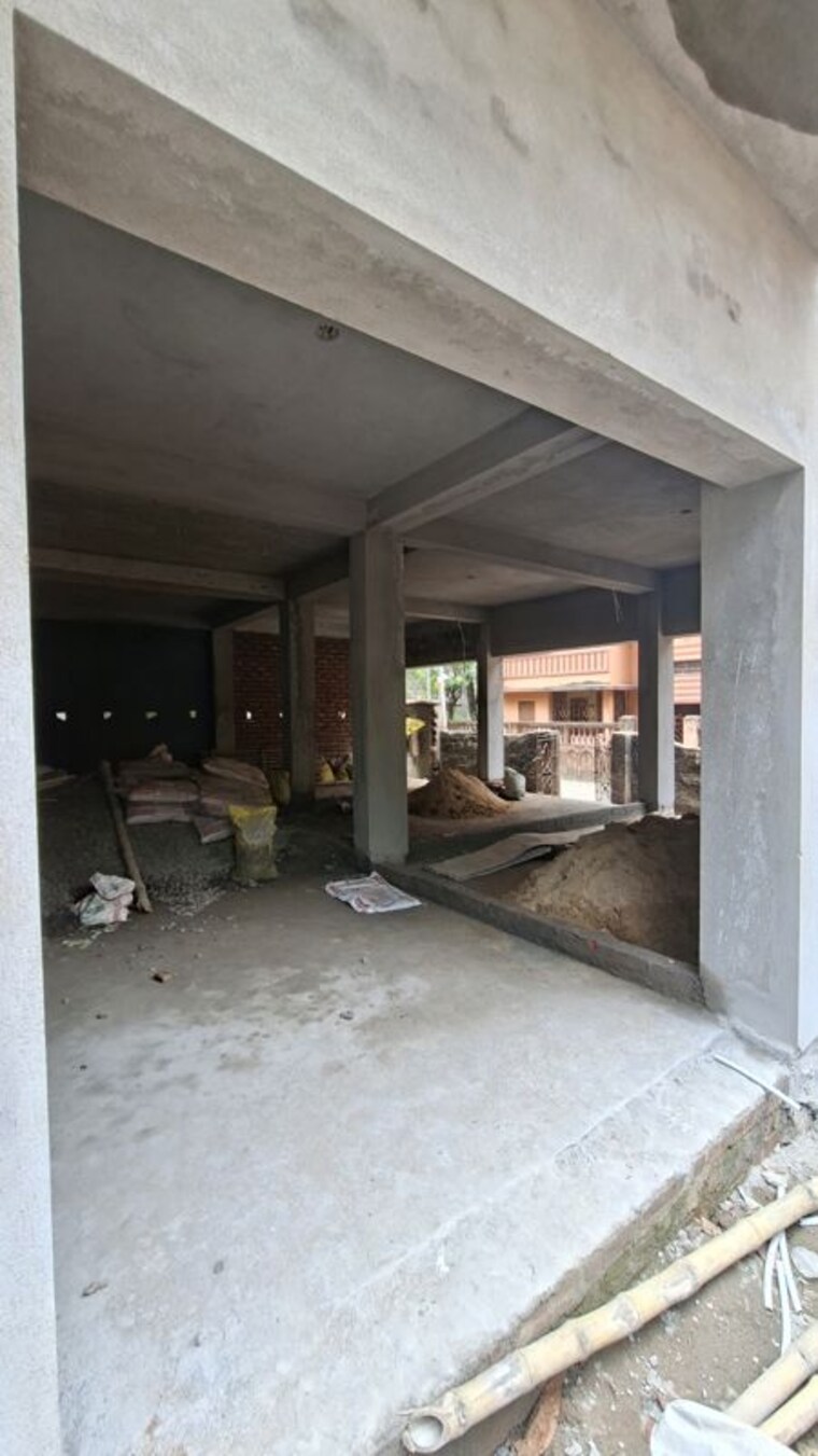  Parking, indira nagar 6+ Bedroom 5400 Sq.Ft. Independent House In Indira Nagar Kolkata 10489642