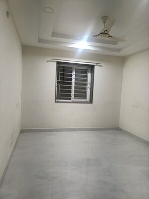 Room in 3 BHK Apartment at Ayyanna Pride, Madhapur – for Rent