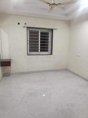 Room in 3 BHK Apartment at Ayyanna Pride, Madhapur – for Rent