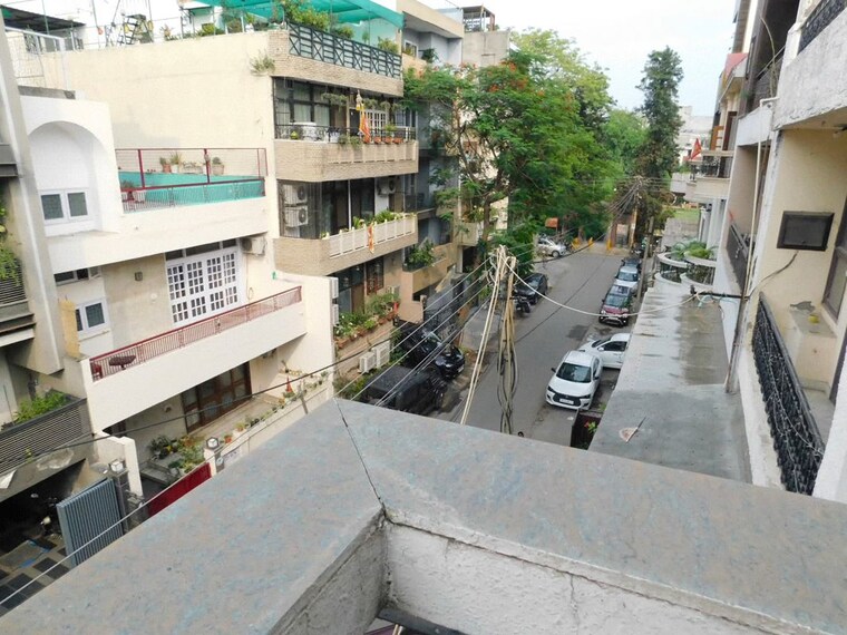 Exterior View, jor bagh 5 Bedroom 375 Sq.Yd. Builder Floor In Jor Bagh Delhi 10489703