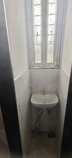 Bathroom in 1 BHK Independent House at Kamgar Putala Vasahat – for Rent